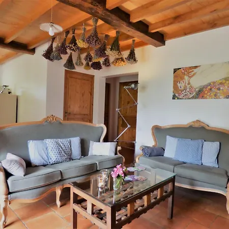 Feriehus In Saint-pierre Near River & Spa, Cleaning Included Duras
