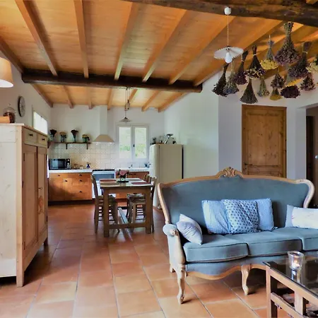Feriehus In Saint-pierre Near River & Spa, Cleaning Included *